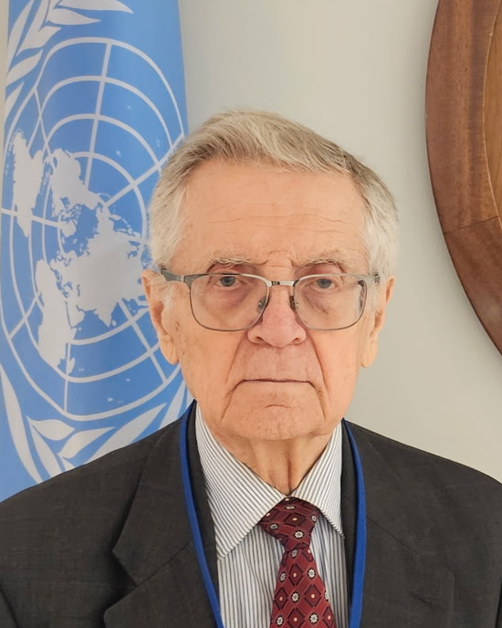 Image of Prof. Moshe Gluzman